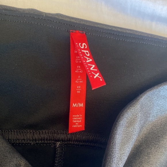 Spanx Faux Leather Leggings, Medium - Picture 3 of 3